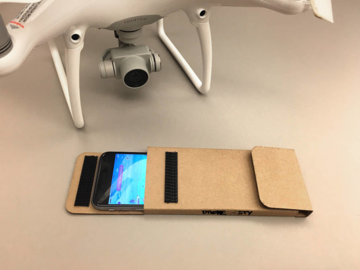 DroneMonSpy permet de glisser un smartphone dans un carton