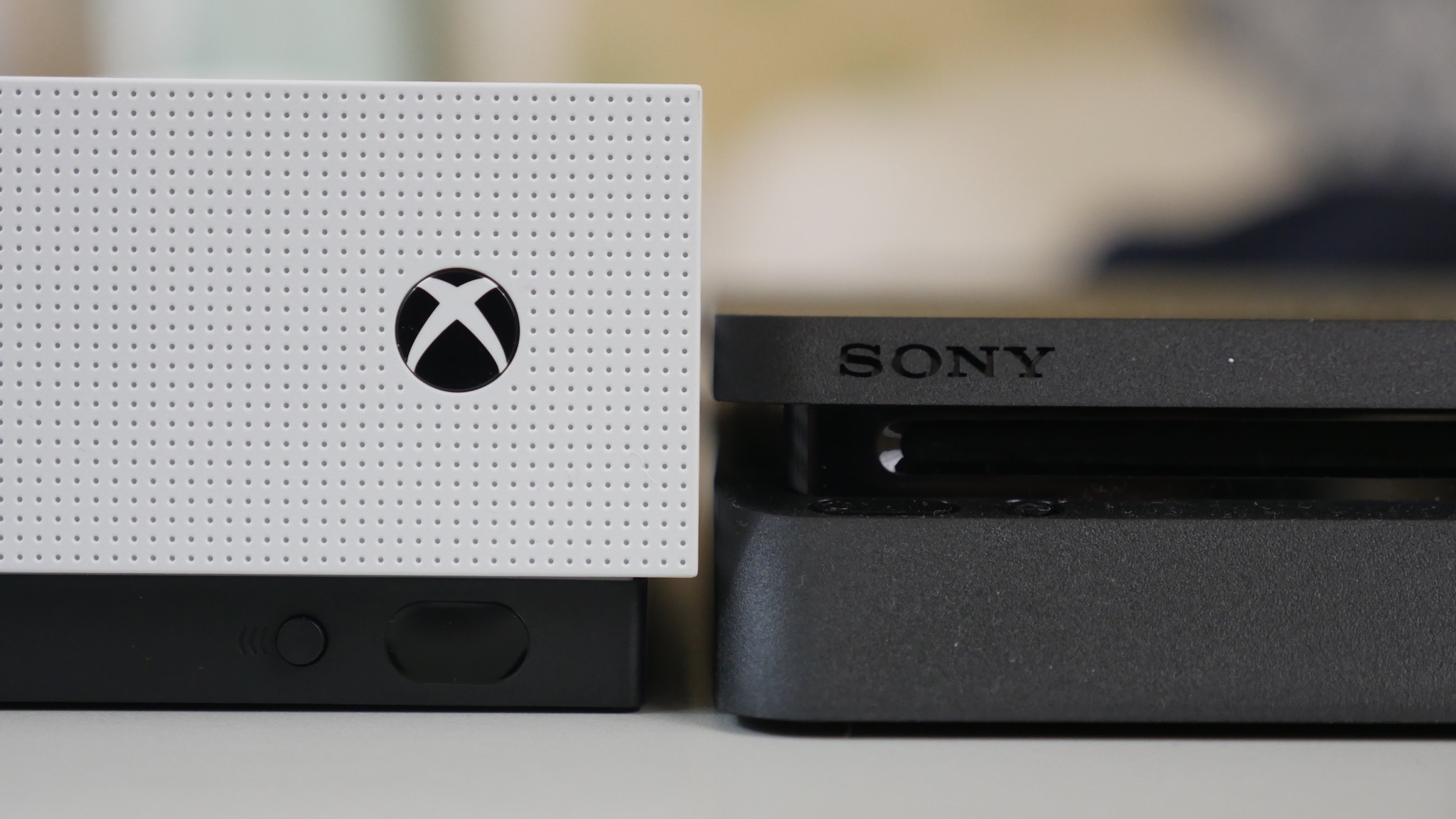 Xbox One S vs PS4 Slim : quelle console choisir ? 