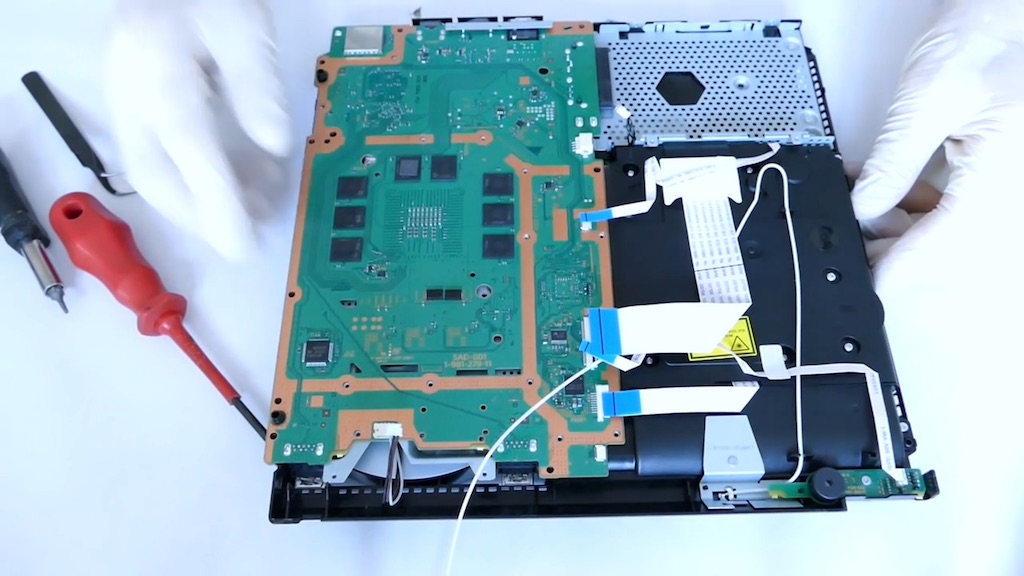 playstation 4 slim замена термопасты