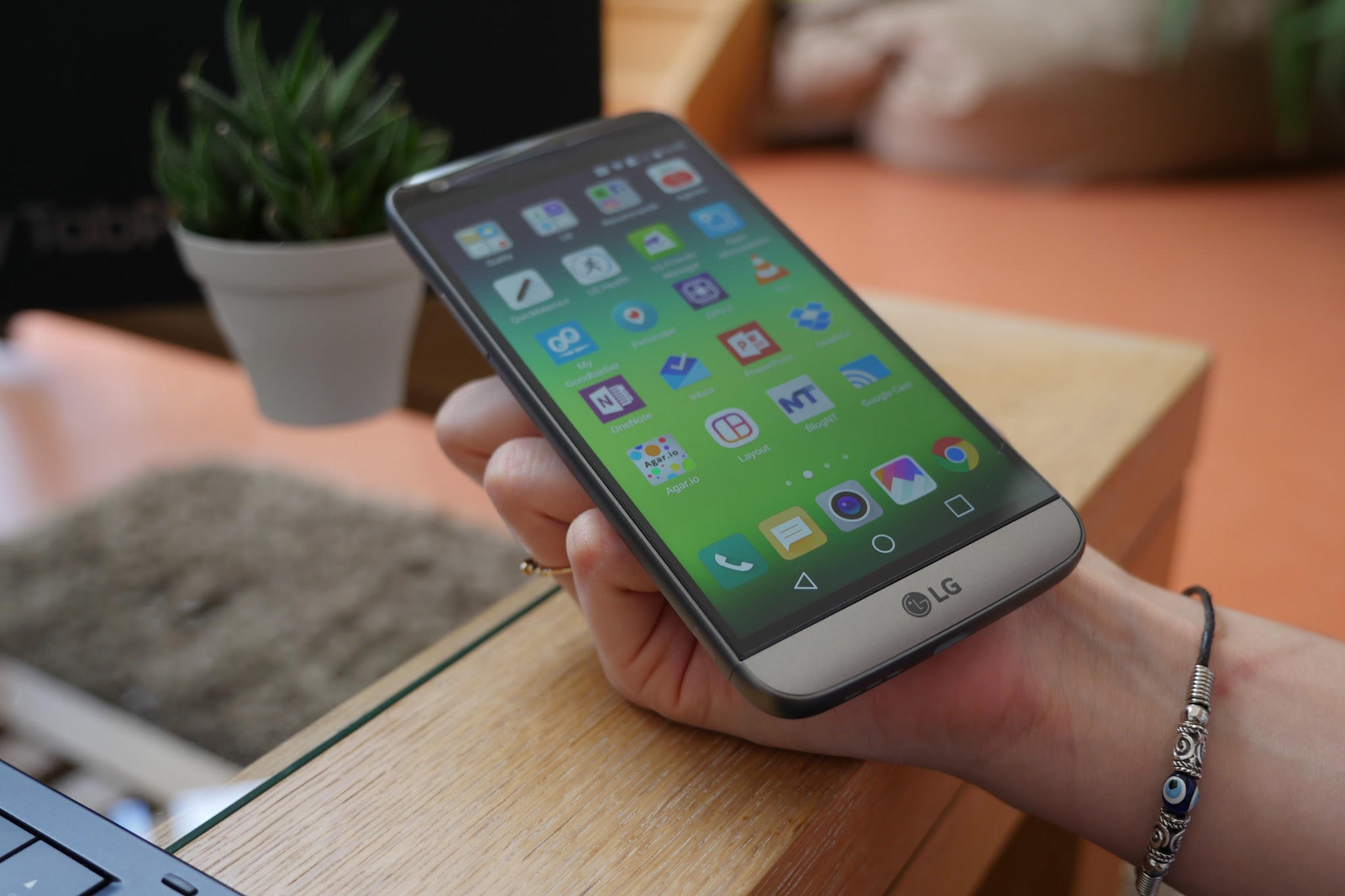 Test du LG G5 : un smartphone qui se démarque d'une industrie homogène ... 53 L'écran du LG G5 peut en faire de "trop" pour certains
