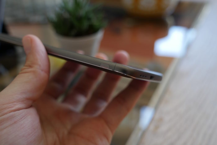 LG G5 : bouton pour retirer la partie inférieure