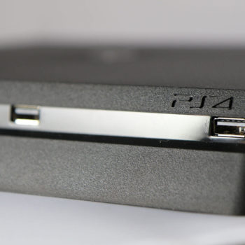 PS4 Slim