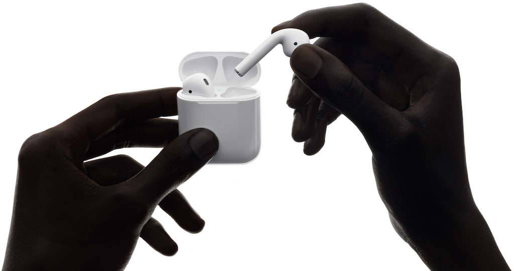Apple AirPods : les écouteurs sans fil sont très efficaces, et bourrés de technologie