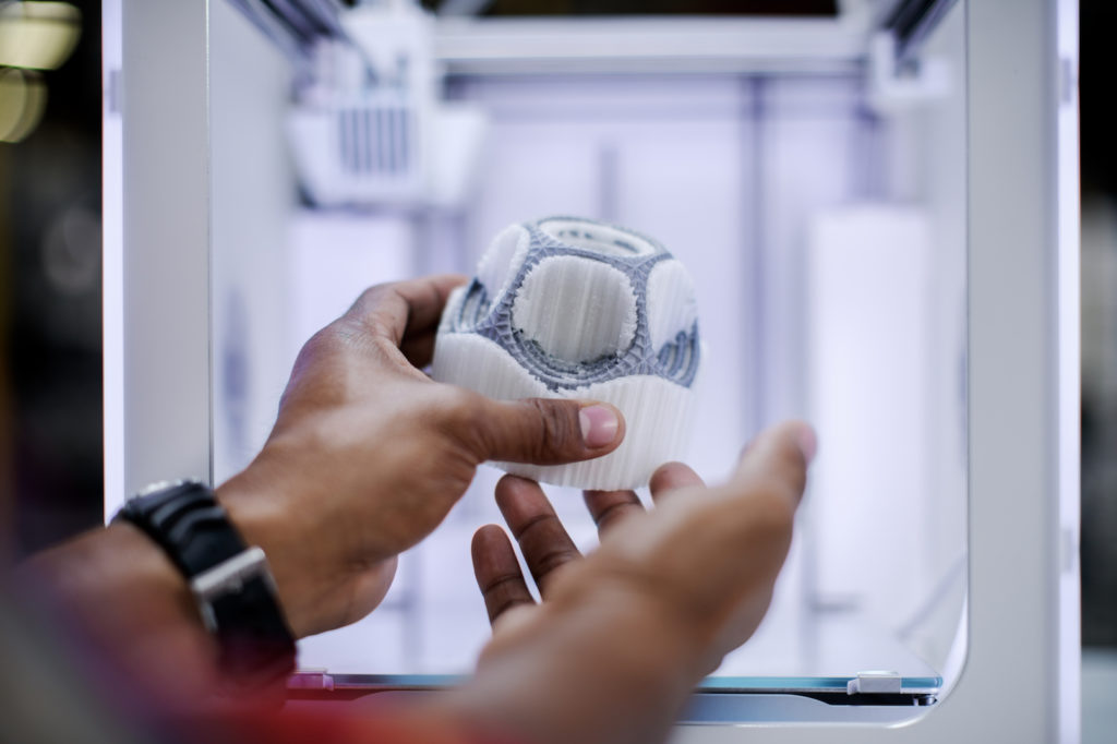 Ultimaker 3 vous permet d'imprimer en 3D avec deux matériaux en même temps 52 3 Ultimaker 3 Content photo 12 S