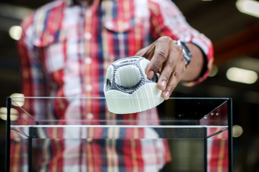 Ultimaker 3 vous permet d'imprimer en 3D avec deux matériaux en même temps 51 3 Ultimaker 3 Content photo 13S