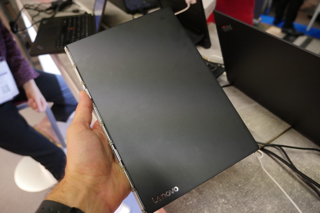 Prise en main de la tablette Lenovo Yoga Book de 10 pouces 17 P1120467 1