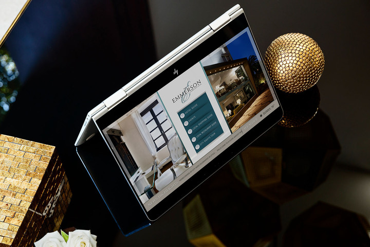 HP sort une nouvelle gamme de produits premium Envy : Spectre x360, Envy 13... 54 hp spectre x360 13 3 lifestyle 1 720x480 c