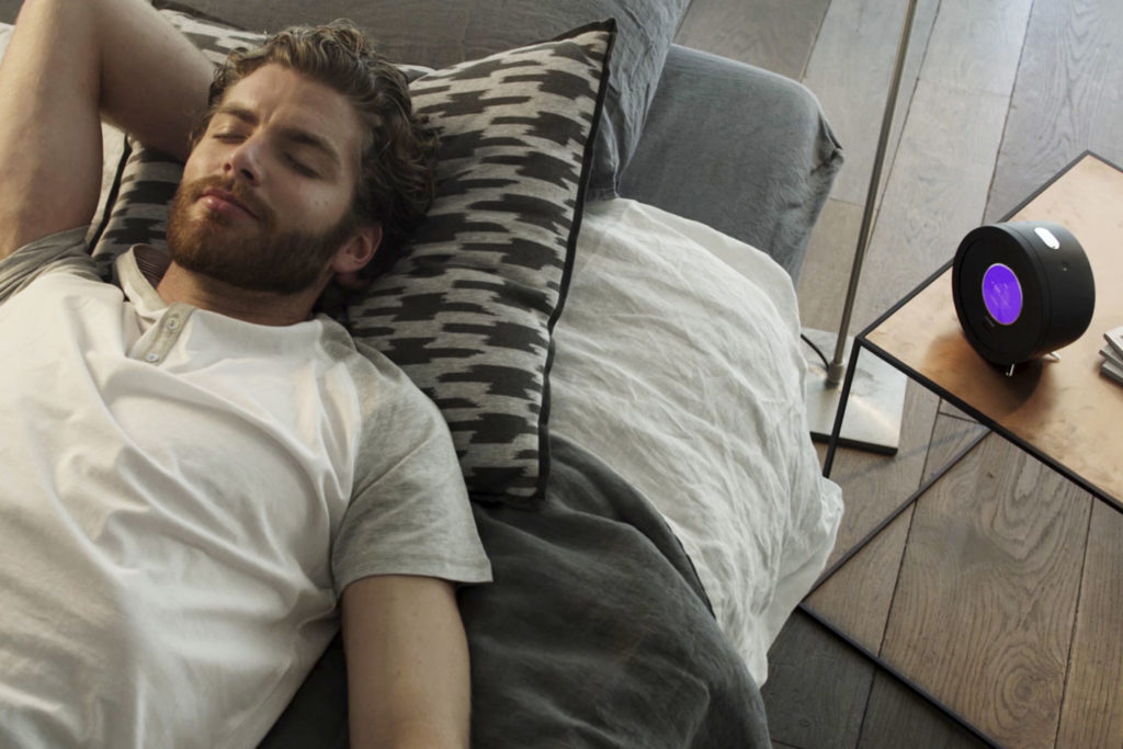 BONJOUR, le réveil intelligent bientôt sur votre table de nuit 54 lifestyle featured 2 Bonjour