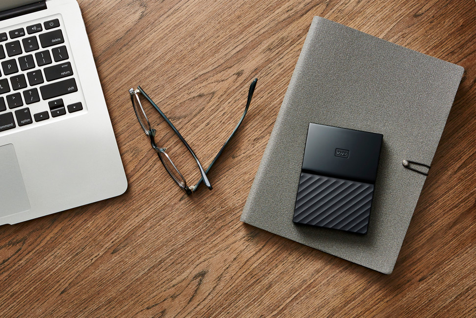 Les disques durs externes My Passport et My Book s'offrent un nouveau look 56 wd mypassportmac tabletop hires 970x647 c