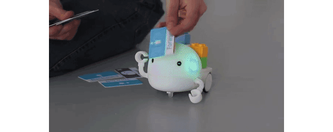 Plobot, le robot qui enseigne aux enfants comment coder