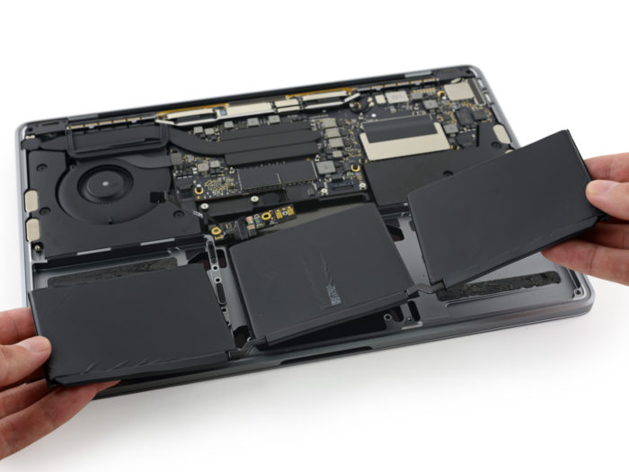 MacBook Pro : pour retirer la batterie il faudra faire chauffer la colle