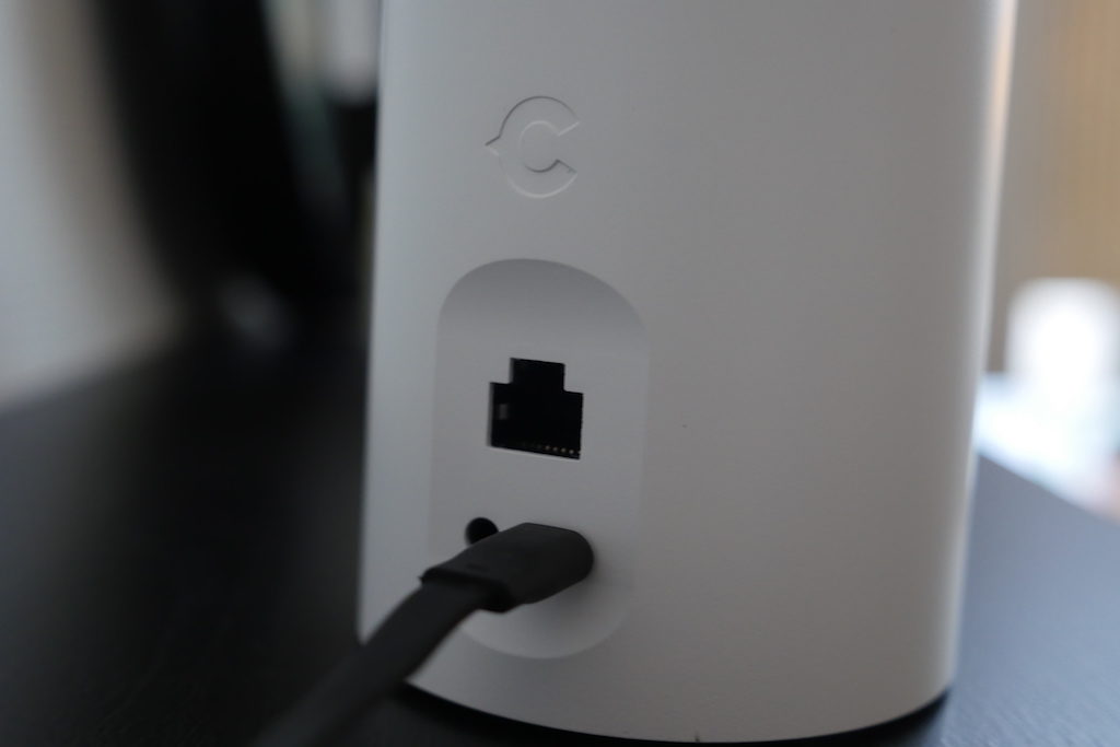 Test de la Canary : la parfaite caméra de sécurité à domicile 50 Canary : connexion par un câble Ethernet