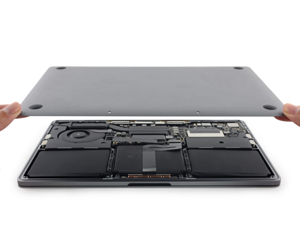 Le MacBook Pro de 13 pouces sans Touch Bar est bien fait, mais difficile à réparer 39 nGCmujBA2HqUIEuA.huge