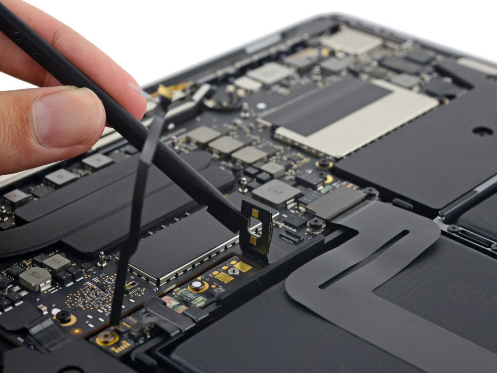Le MacBook Pro de 13 pouces sans Touch Bar est bien fait, mais difficile à réparer 41 xwIDQG3HeEgjdpNR.huge