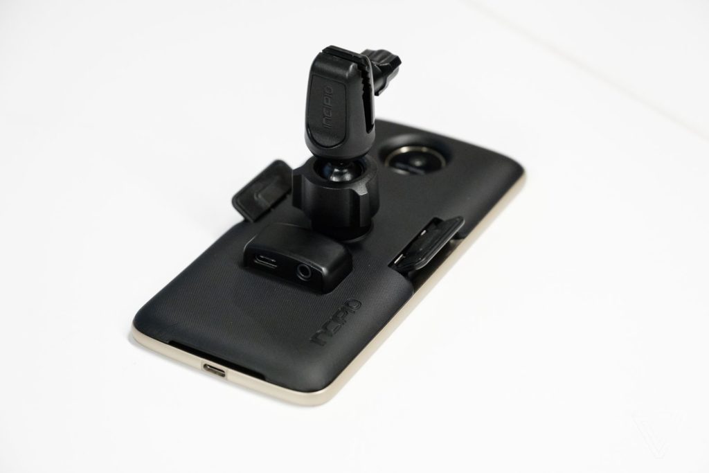 dseifert moto mods incipio mophie 3