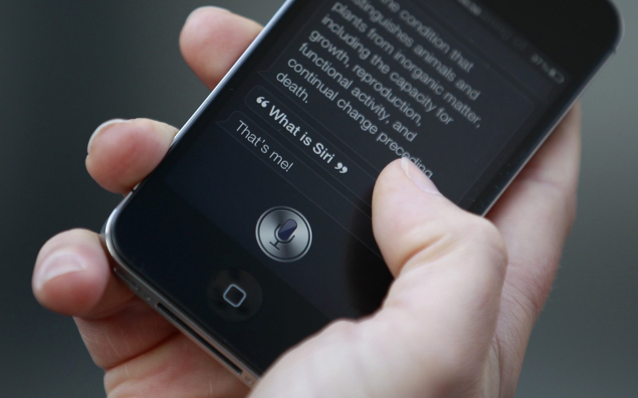 Apple va commencer à publier ses recherches dans l'IA pour améliorer Siri 44 rtr2snol