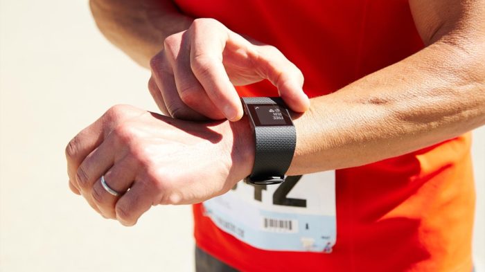 Pebble pourrait aider Fitbit à construire une smartwatch réussie