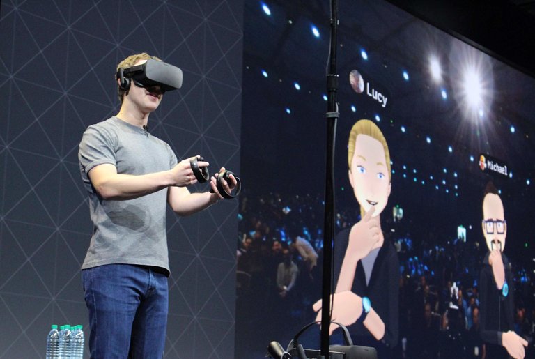 Facebook prévoit d'investir 3 milliards de dollars dans la réalité virtuelle 49 18OCULUS1 master768