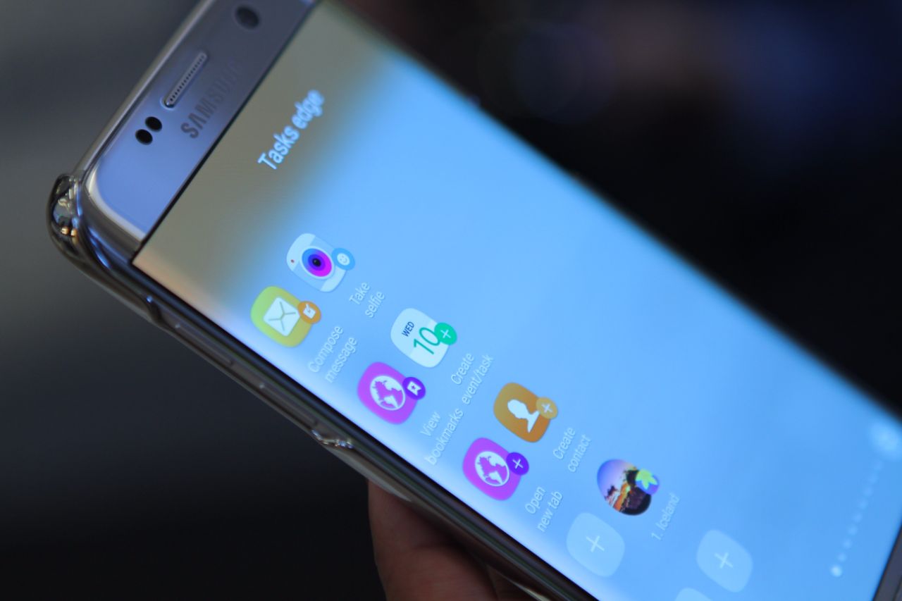 La concurrence Samsung Bixby et Google Assistant pour le bien de l'IA 50 Galaxy S8 2