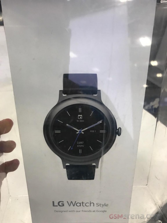 LG Watch Style : la boite a été affichée par un revendeur 51 LG Watch Style 1