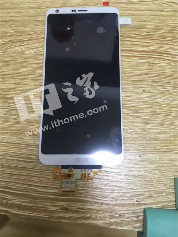 alleged live image of lg g6 front panel surfaces online 512880 2