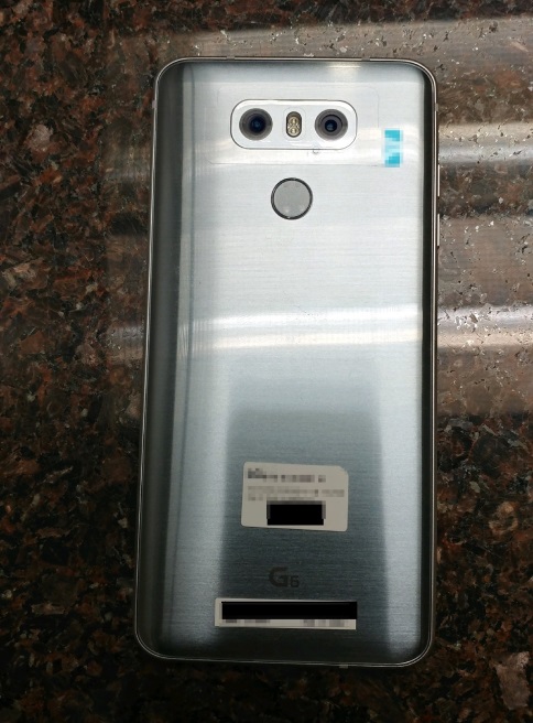 lg g6 leaks in live image showing always on display like feature 513069 3
