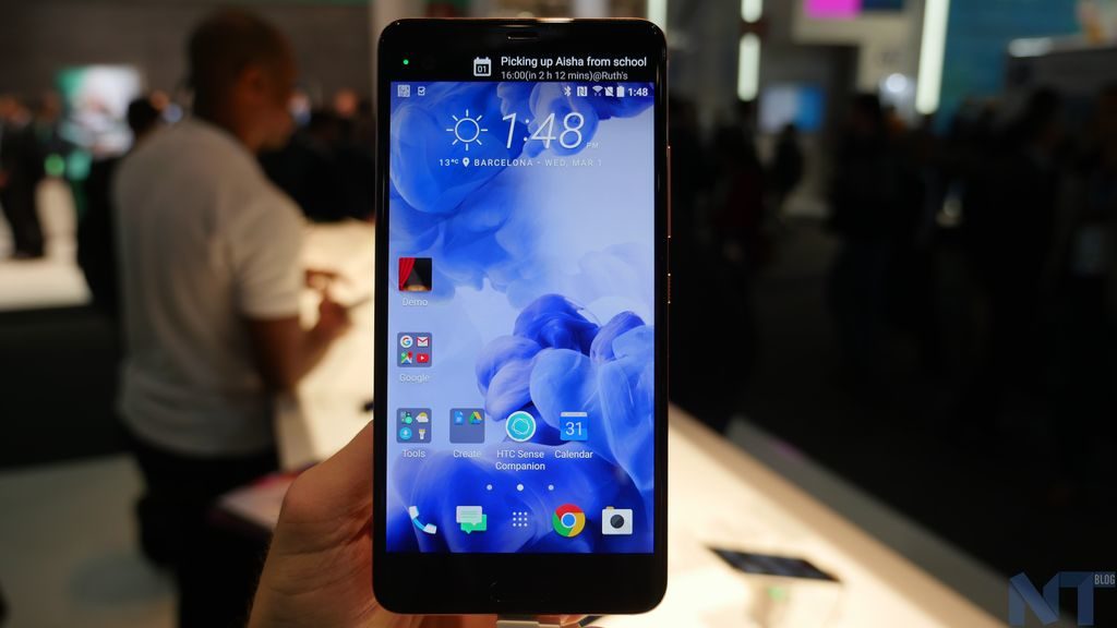 Prise en main du HTC U Ultra : un smartphone tout en verre avec deux écrans 16 P1160138