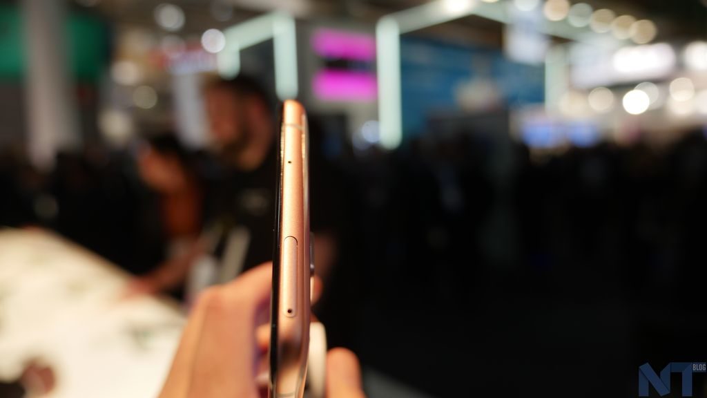 Prise en main du HTC U Ultra : un smartphone tout en verre avec deux écrans 20 P1160143