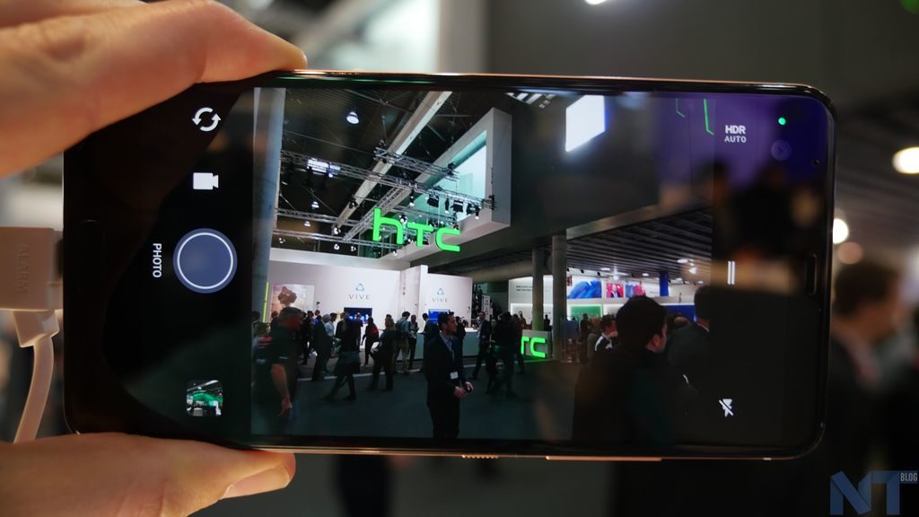 Prise en main du HTC U Ultra : un smartphone tout en verre avec deux écrans 28 P1160148