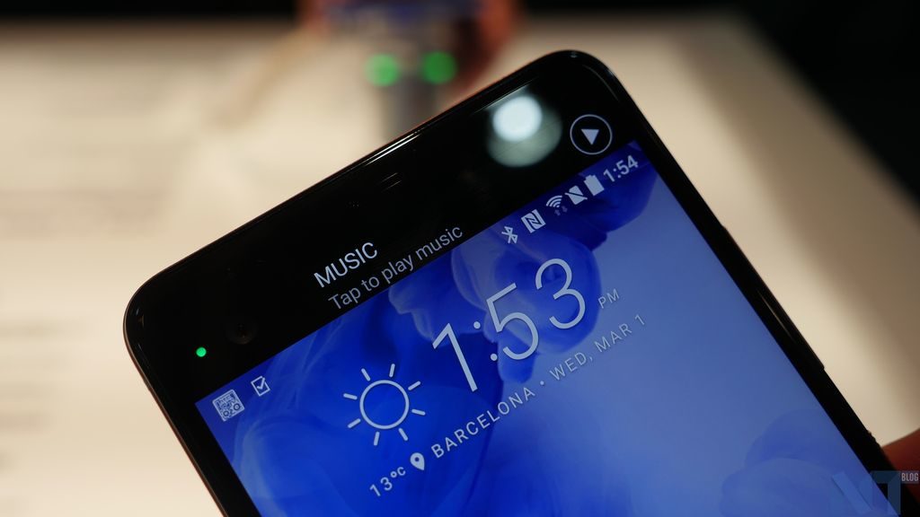 Prise en main du HTC U Ultra : un smartphone tout en verre avec deux écrans 24 P1160155