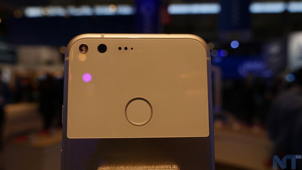Prise en main des Google Pixel et Pixel XL : voici les iPhones de Google 53 P1160218