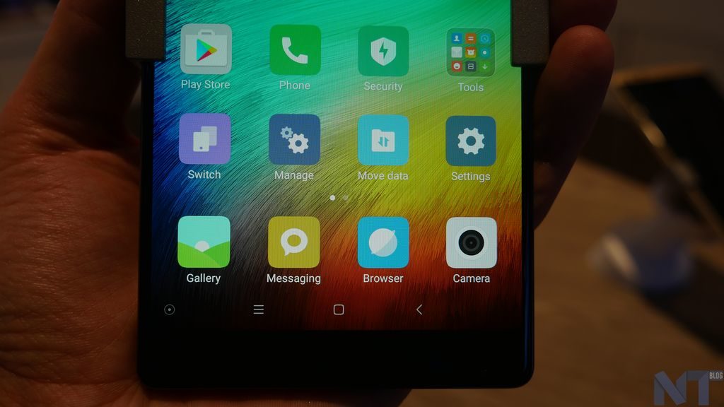 Prise en main du Xiaomi Mi MIX : le smartphone sans bords d'écran 21 P1160263