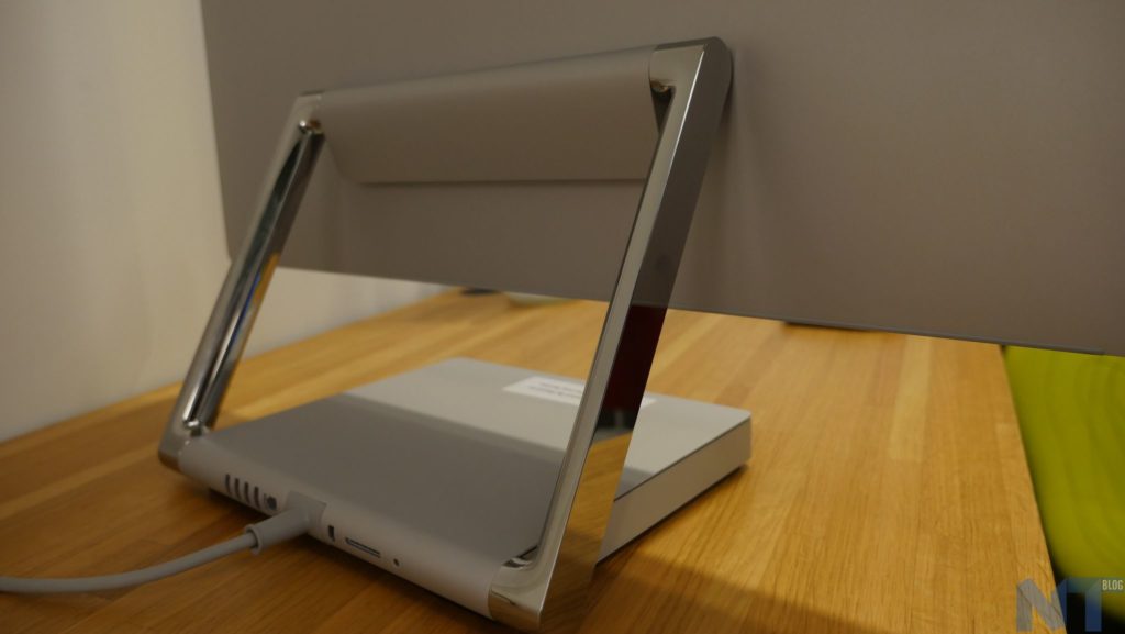 Prise en main du Microsoft Surface Studio : le premier ordinateur de bureau de Microsoft 23 P1160398