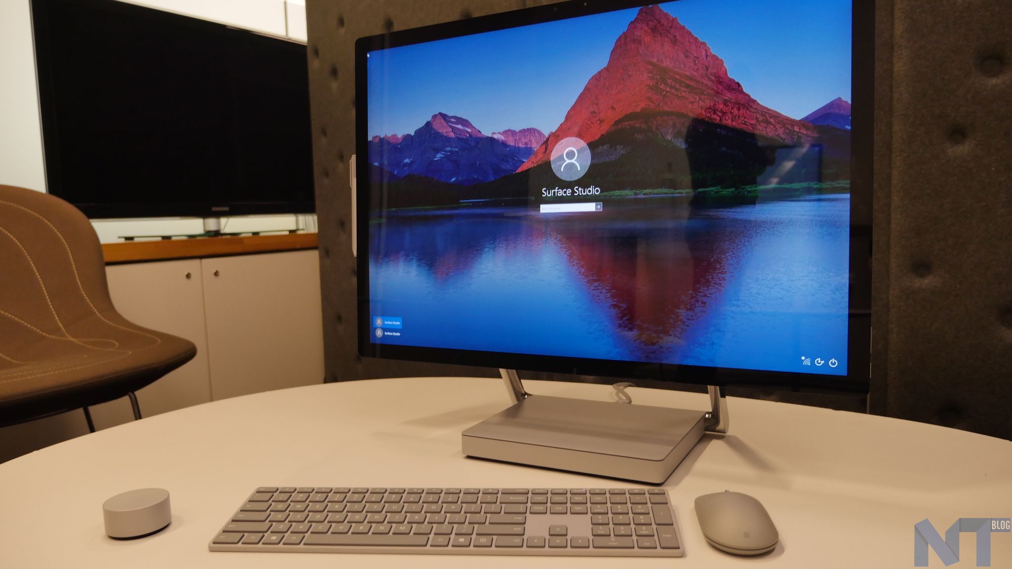 Prise en main du Microsoft Surface Studio : le premier ordinateur de bureau de Microsoft