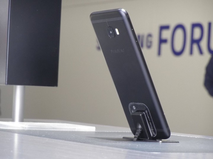 galaxy c5 pro showcased during samsung forum 2017 event in china 513564 3