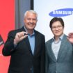 image keith kressin qualcomm ben suh samsung with 10nm snapdragon 835. feature