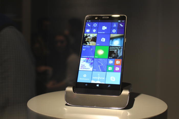 MWC 17 : un smartphone sous Windows 10 Mobile s'est montré au salon 49 new windows phone spotted at mwc 2017 513474 2