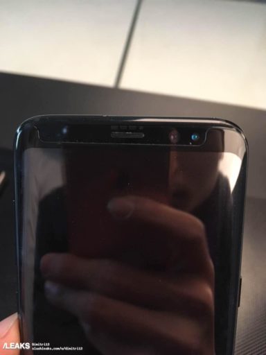 samsung galaxy s8 and galaxy s8 plus leak side by side revealing difference in size 513640 4