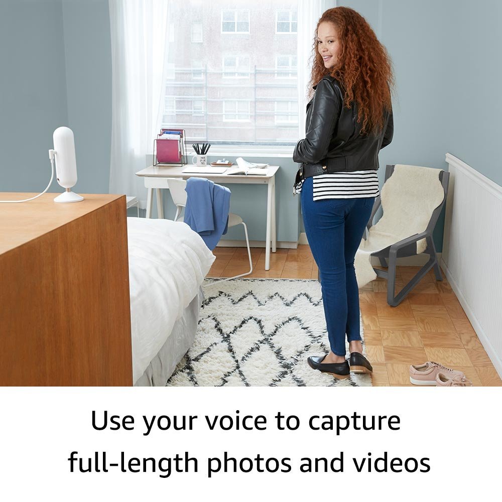 La Amazon Echo Look sera capable de vous dire si vous êtes bien habillé au réveil 64 71aGubgYlWL. SL1000