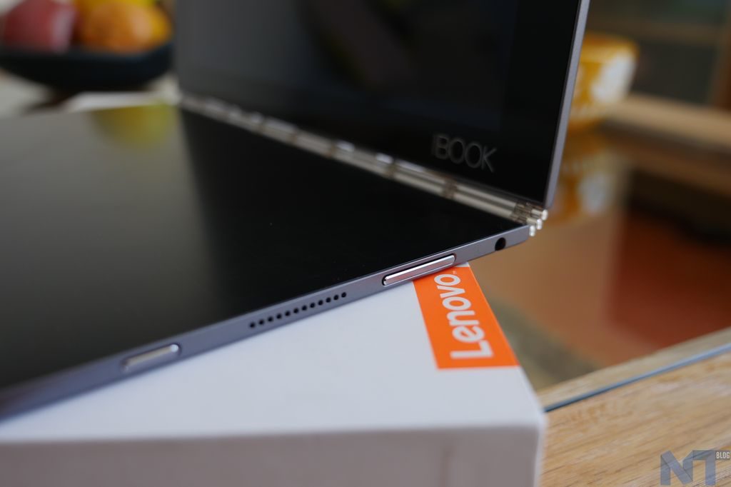 Test du Lenovo Yoga Book : une tablette Android spéciale 19 P1130987
