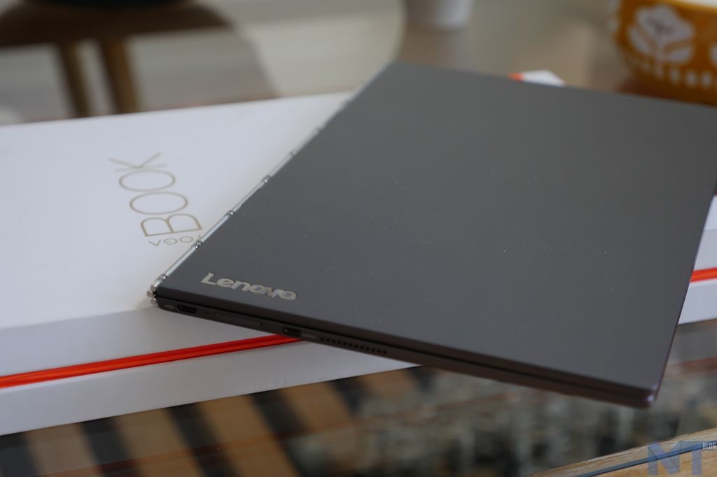 Test du Lenovo Yoga Book : une tablette Android spéciale 23 P1130993