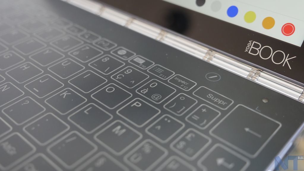 Test du Lenovo Yoga Book : une tablette Android spéciale 33 P1160578