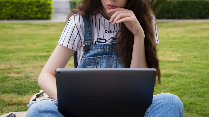 La tablette Eve V développée grâce à Indiegogo sera expédiée en mai 54
