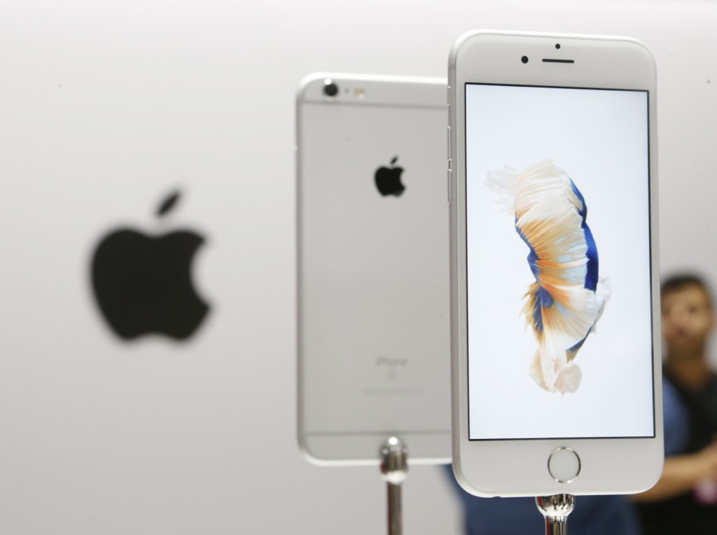 iphone 2018 displays