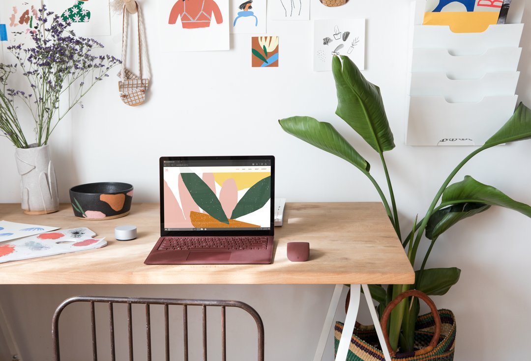 Le Surface Laptop de Microsoft disponible en précommande à partir de 1 149 € 48 C zLl8XWAAE8SSg