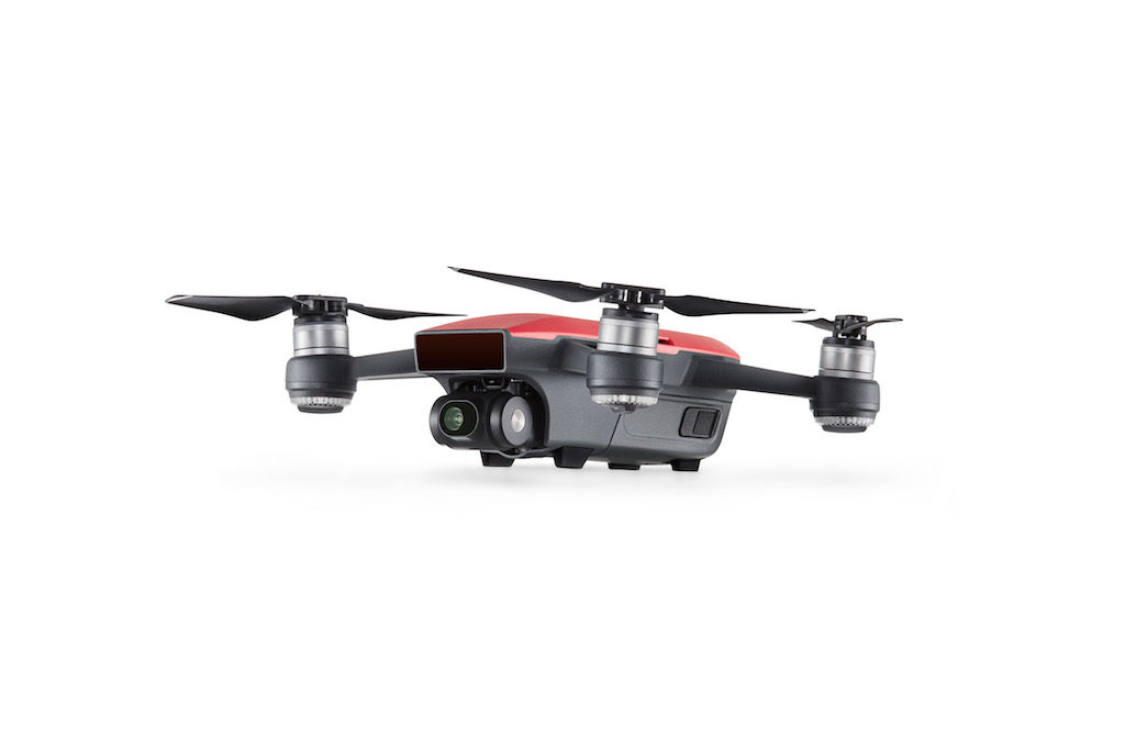 DJI Spark est un drone très intelligent, et fait pour les selfies 55 DJI Spark Lava Red Side