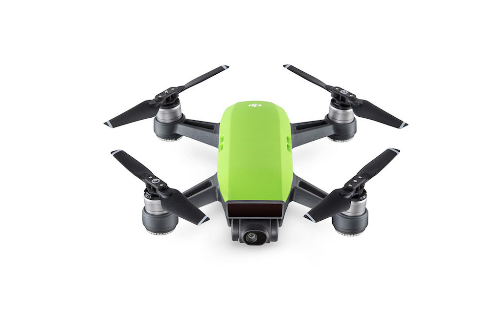 DJI Spark est un drone très intelligent, et fait pour les selfies 58 DJI Spark Meadow Green Front 3 4