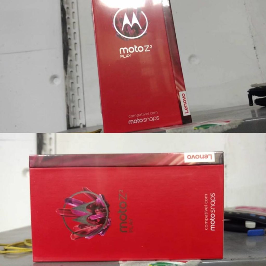 moto z2 play cliches boite avant annonce 1er juin 5
