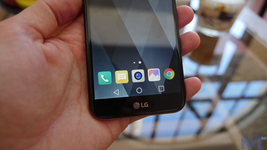 Test du LG K10 (2017) : un smartphone convaincant à 150 euros 29 LG K10 08
