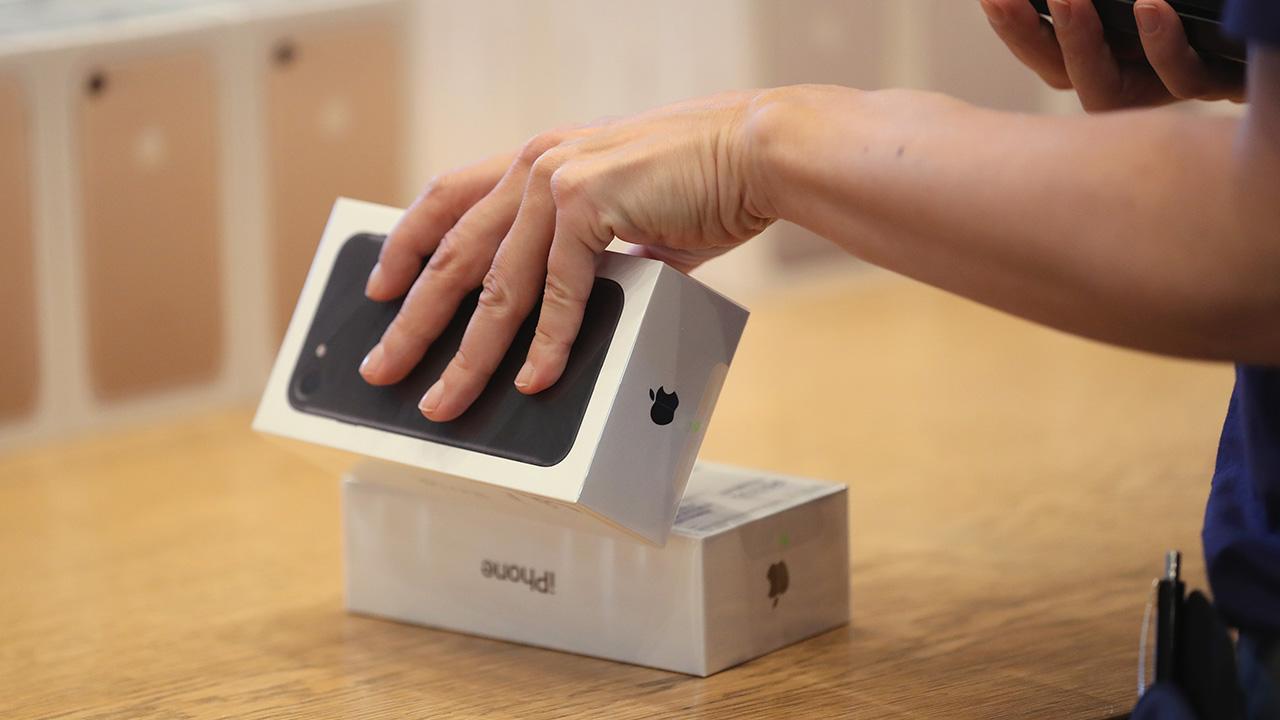 2111767321001 5504856451001 5504832735001 vs